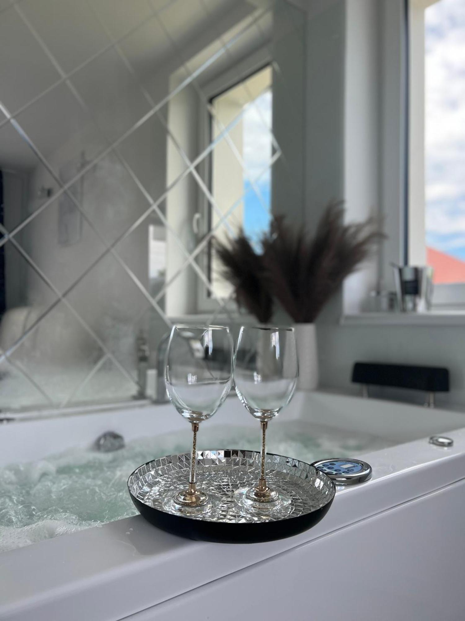 Apartamenty Modrzewiowa Zator Piotrowice  Εξωτερικό φωτογραφία